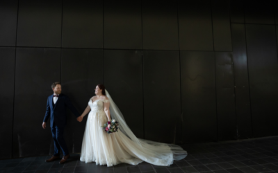 Real Wedding – City Chic at Cargo Hall South Wharf